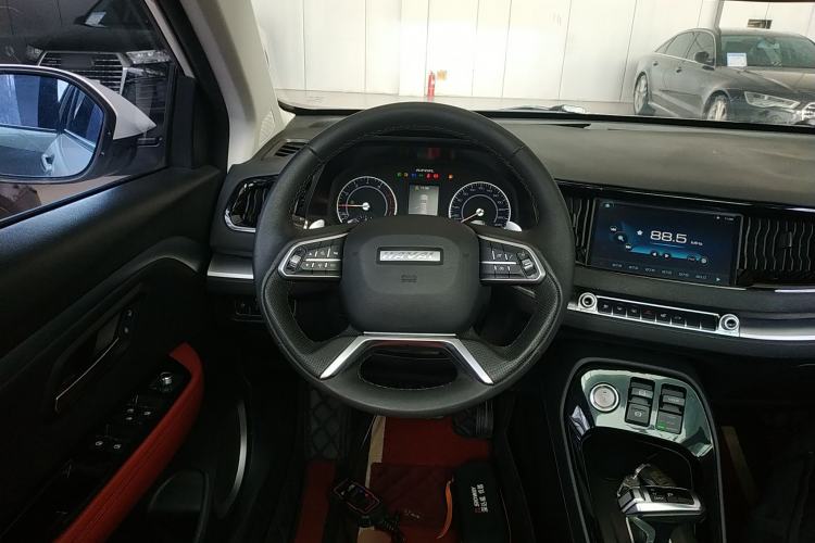 Used Haval H2s 2017 Red-Label 1.5T Dual-Clutch Elite Model Steering Wheel
