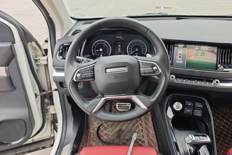 Used Haval H2s 2017 Red-Label 1.5T Dual-Clutch Luxury Model Steering Wheel