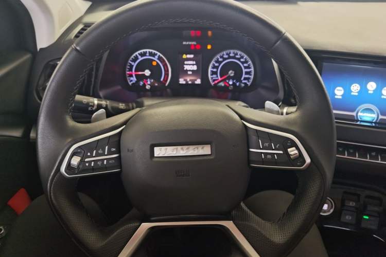 Used Haval H2s 2017 Red-Label 1.5T Dual-Clutch Elite Model Steering Wheel