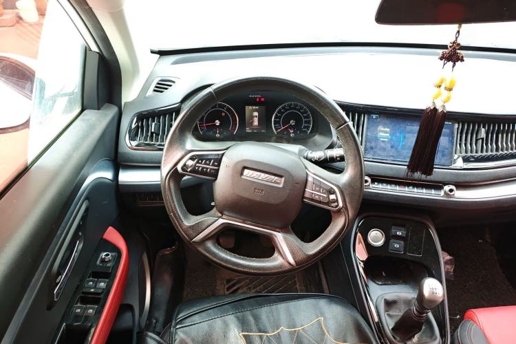 Used Haval H2s 2017 Red-Label 1.5T Manual Elite Model Steering Wheel