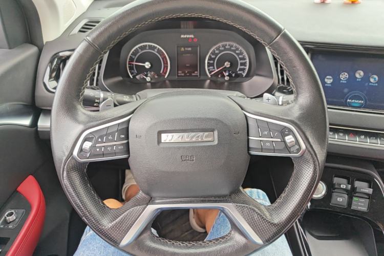 Used Haval H2s 2017 Red-Label 1.5T Dual-Clutch Luxury Model Steering Wheel