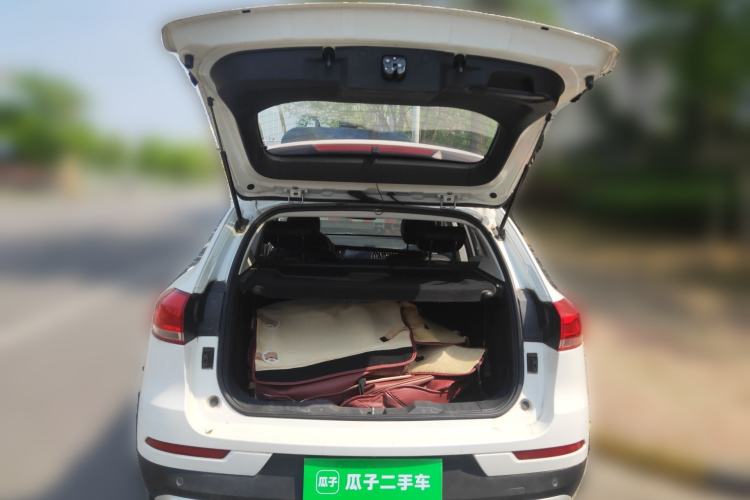 Used Haval H2s 2017 Red-Label 1.5T Dual-Clutch Elite Model Trunk