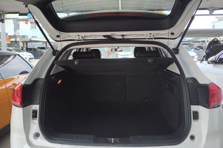 Used Haval H2s 2017 Blue Label 1.5T Dual-Clutch Elite Model Trunk