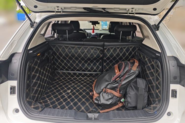 Used Haval H2s 2017 Blue Label 1.5T Manual Comfort Edition Trunk