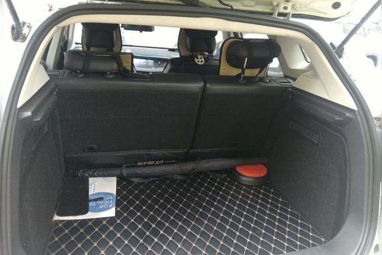 Used Haval H2s 2017 Blue Label 1.5T Dual-Clutch Comfort Model Trunk