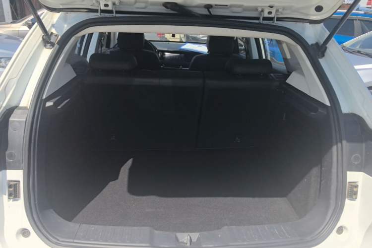 Used Haval H2s 2017 Blue Label 1.5T Dual-Clutch Comfort Model Trunk