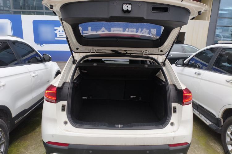 Used Haval H2s 2017 Blue Label 1.5T Dual-Clutch Elite Model Trunk