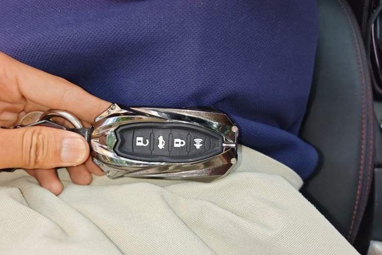 Used Haval H2s 2017 Blue Label 1.5T Dual-Clutch Luxury Model Vehicle Key