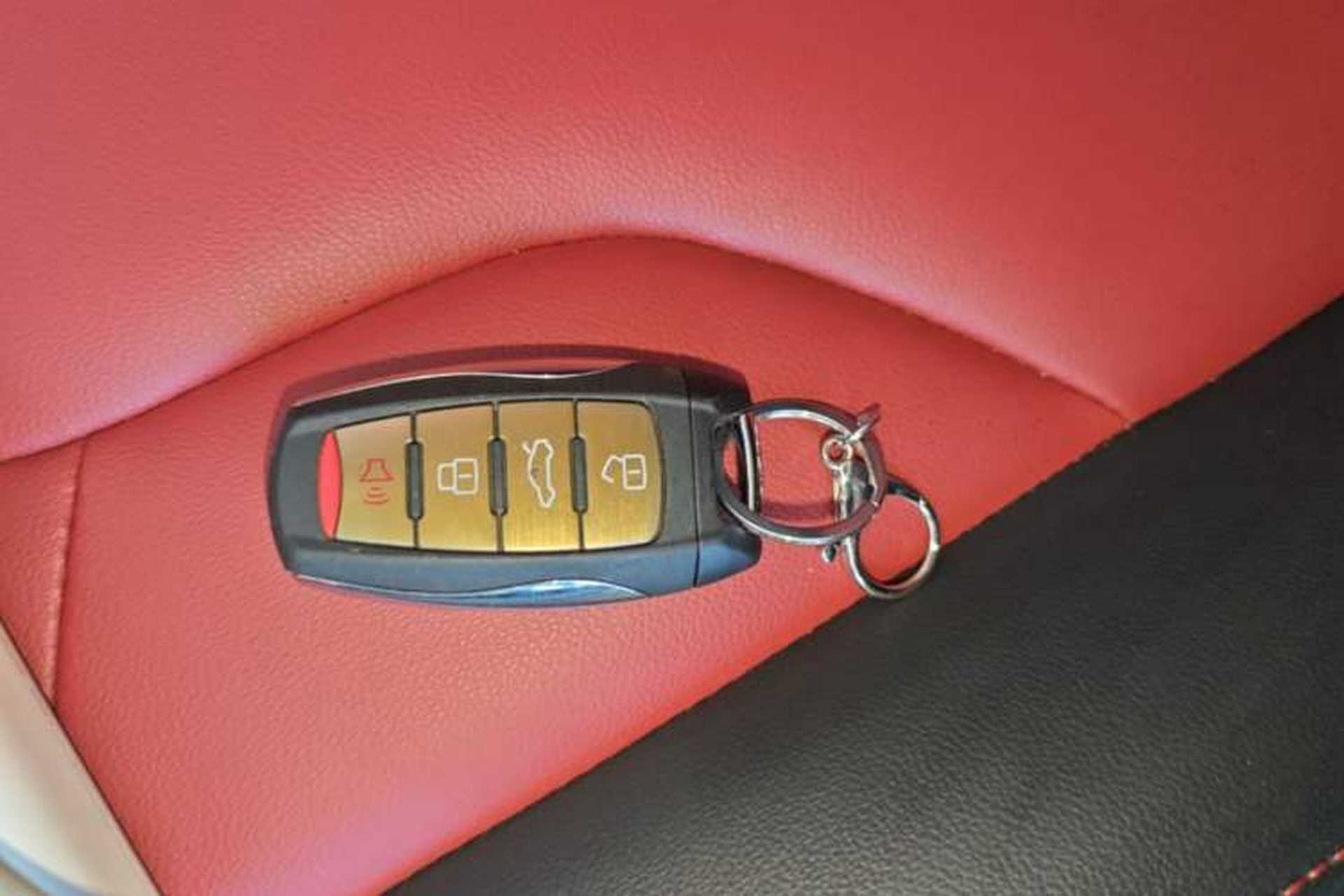 Used Haval H2s 2017 Blue Label 1.5T Dual-Clutch Luxury Model Vehicle Key