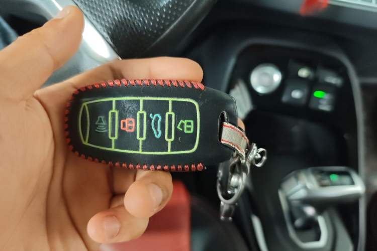 Used Haval H2s 2017 Red-Label 1.5T Dual-Clutch Luxury Model Vehicle Key