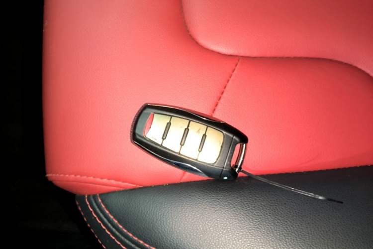 Used Haval H2s 2017 Red Label 1.5T Manual Comfort Model Vehicle Key