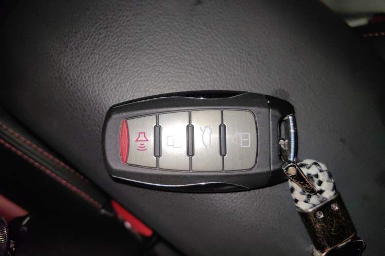 Used Haval H2s 2017 Blue Label 1.5T Dual-Clutch Luxury Model Vehicle Key