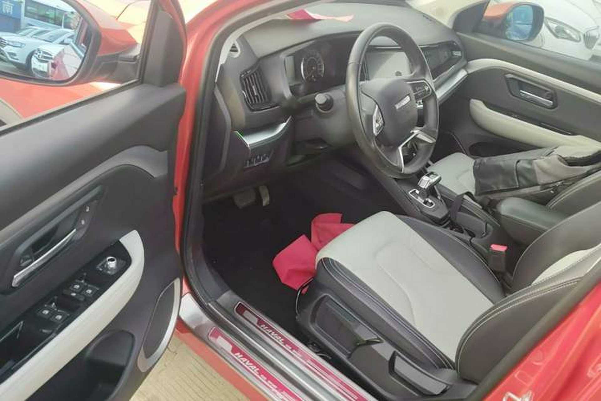 Used Haval H2s 2017 Red-Label 1.5T Dual-Clutch Comfort Model Driver Seat