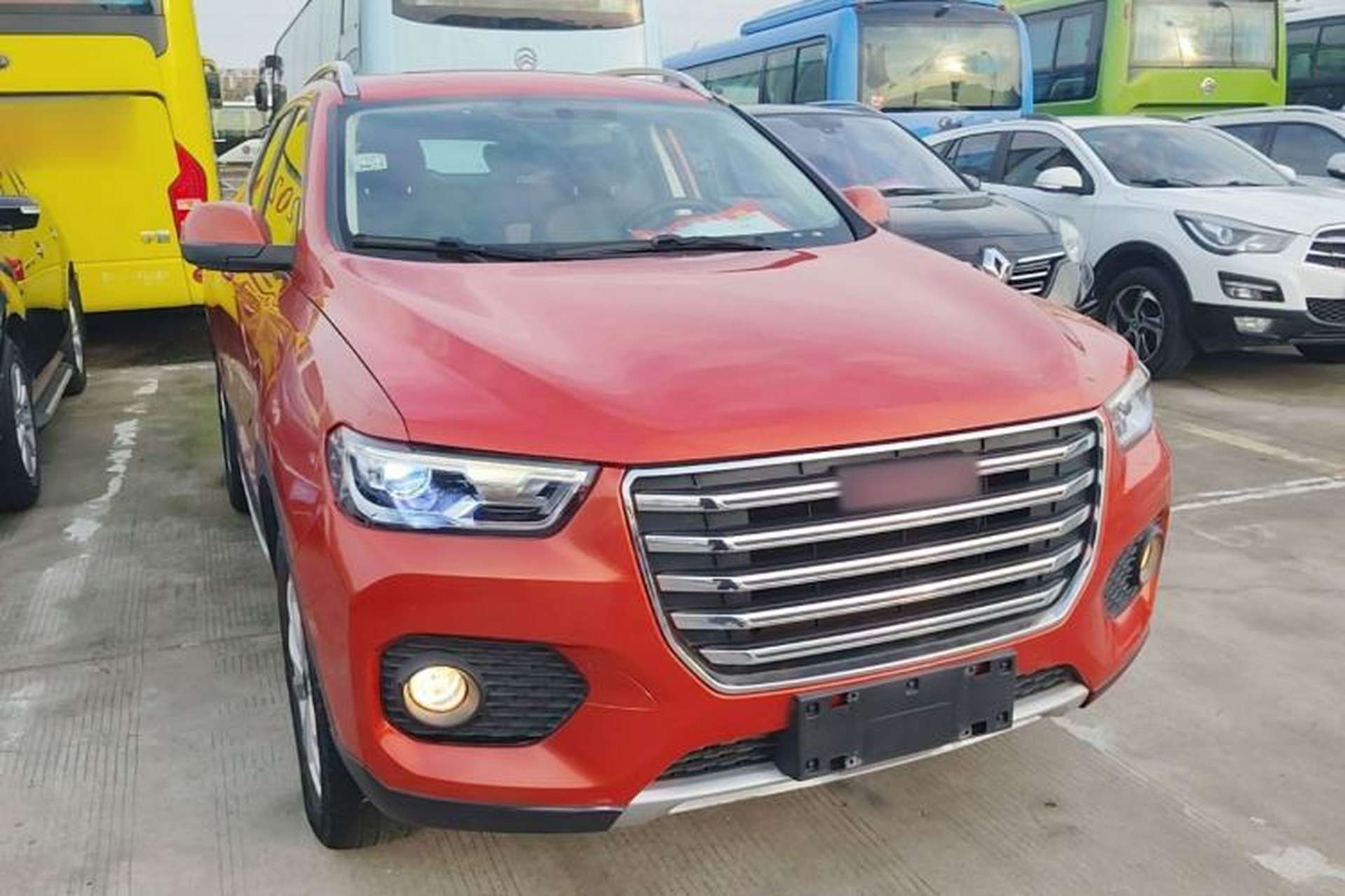 Used Haval H2s 2017 Red-Label 1.5T Dual-Clutch Comfort Model Front Right 45 Deg