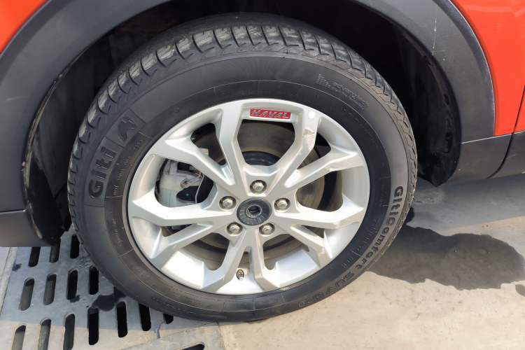 Used Haval H2s 2017 Red-Label 1.5T Dual-Clutch Elite Model Left Front Wheel Hub