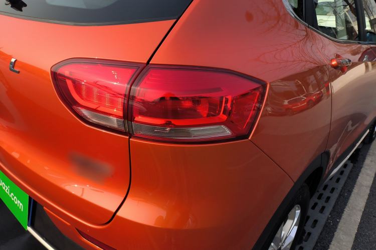 Used Haval H2s 2017 Red-Label 1.5T Dual-Clutch Elite Model Right Rear Taillight