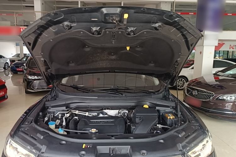 Used Haval H2s 2018 1.5T Dual-Clutch ZhiShang Model Engine Bay
