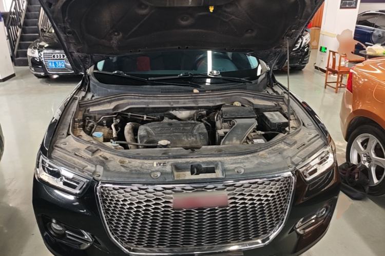 Used Haval H2s 2018 Red-Label 1.5T Dual-Clutch ZhiShang Model Engine Bay