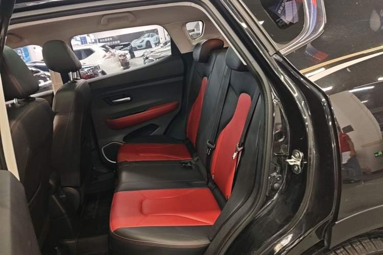 Used Haval H2s 2018 Red-Label 1.5T Dual-Clutch ZhiShang Model Left Rear Seat