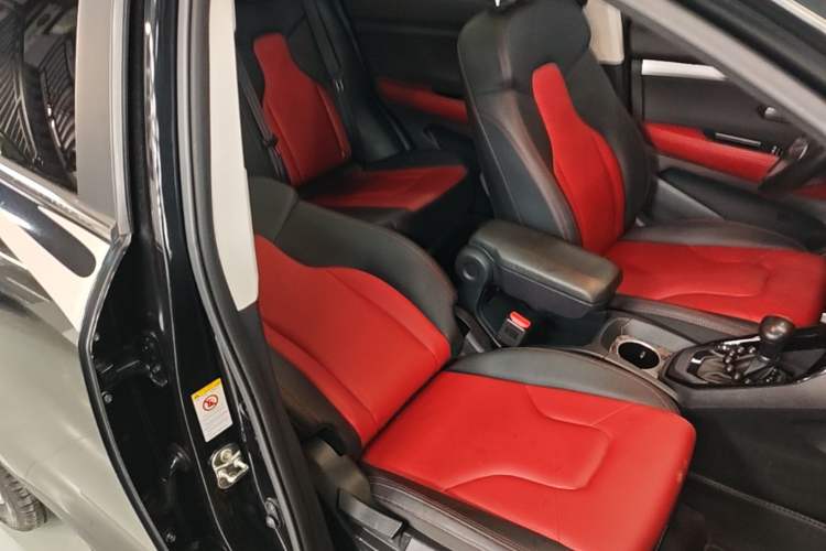 Used Haval H2s 2018 Red-Label 1.5T Dual-Clutch ZhiShang Model Right Front Seat