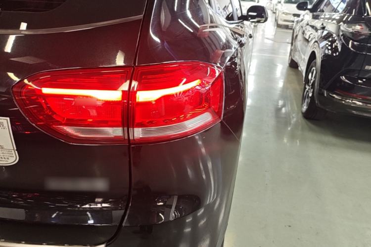 Used Haval H2s 2018 Red-Label 1.5T Dual-Clutch ZhiShang Model Right Rear Taillight