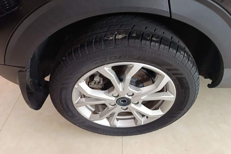 Used Haval H2s 2018 1.5T Dual-Clutch ZhiShang Model Right Rear Wheel Hub