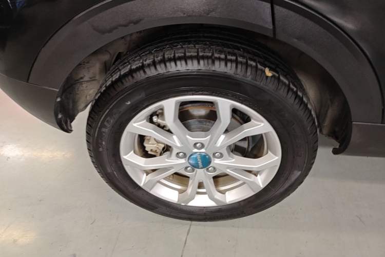Used Haval H2s 2018 Red-Label 1.5T Dual-Clutch ZhiShang Model Right Rear Wheel Hub