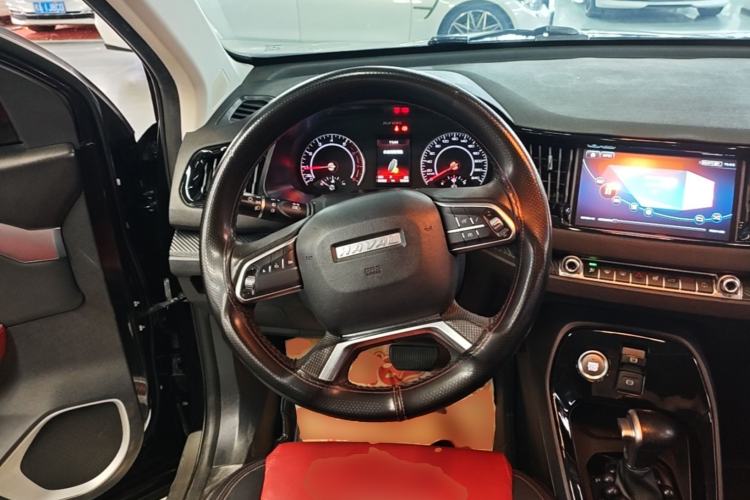Used Haval H2s 2018 Red-Label 1.5T Dual-Clutch ZhiShang Model Steering Wheel