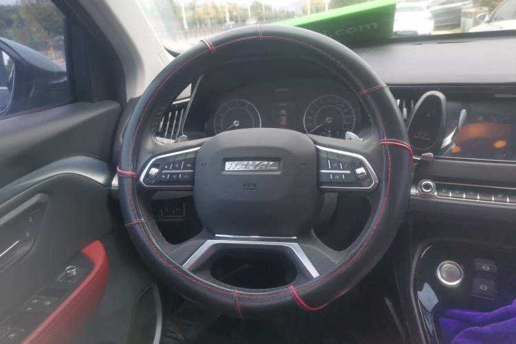 Used Haval H2s 2018 Red-Label 1.5T Dual-Clutch Elite Model Steering Wheel