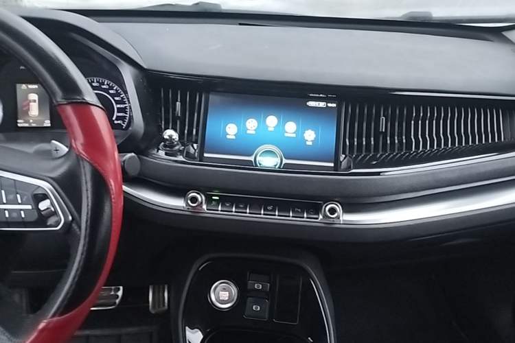 Used Haval H2s 2018 Blue Label 1.5T Dual-Clutch Luxury Model Audio And AC Panel