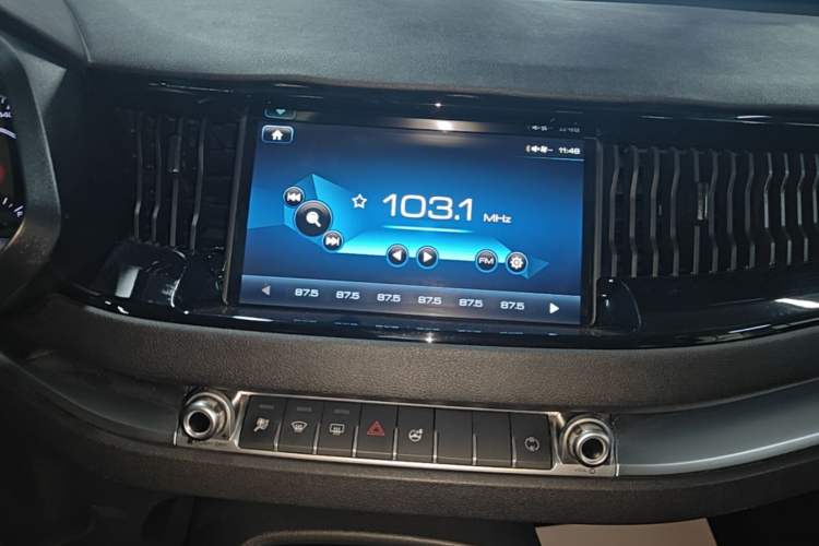 Used Haval H2s 2018 Blue Label 1.5T Dual-Clutch Fashion Edition Audio And AC Panel