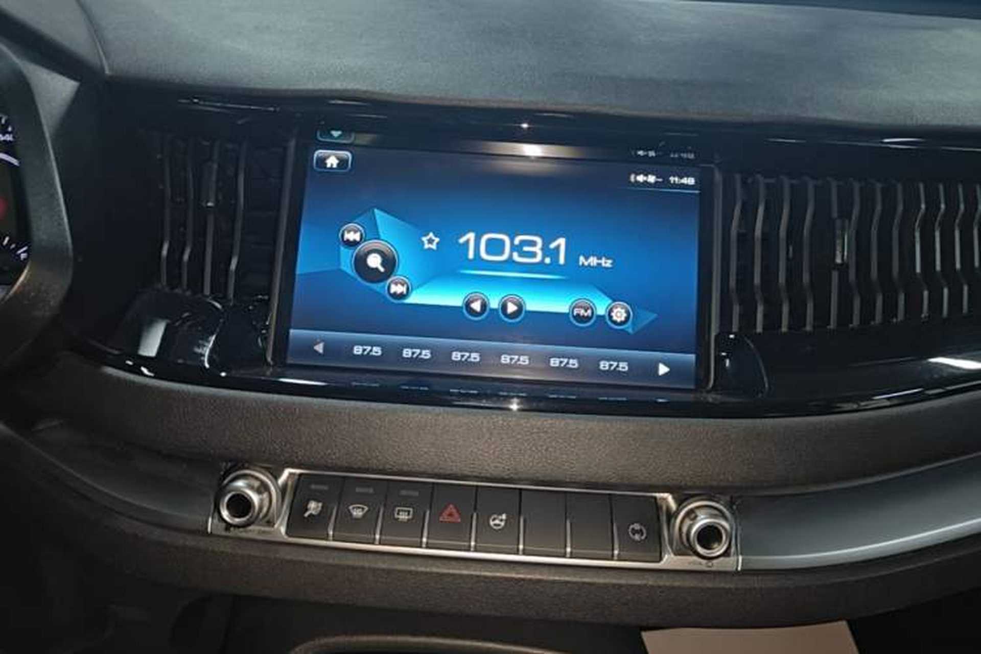 Used Haval H2s 2018 Blue Label 1.5T Dual-Clutch Fashion Edition Audio And AC Panel