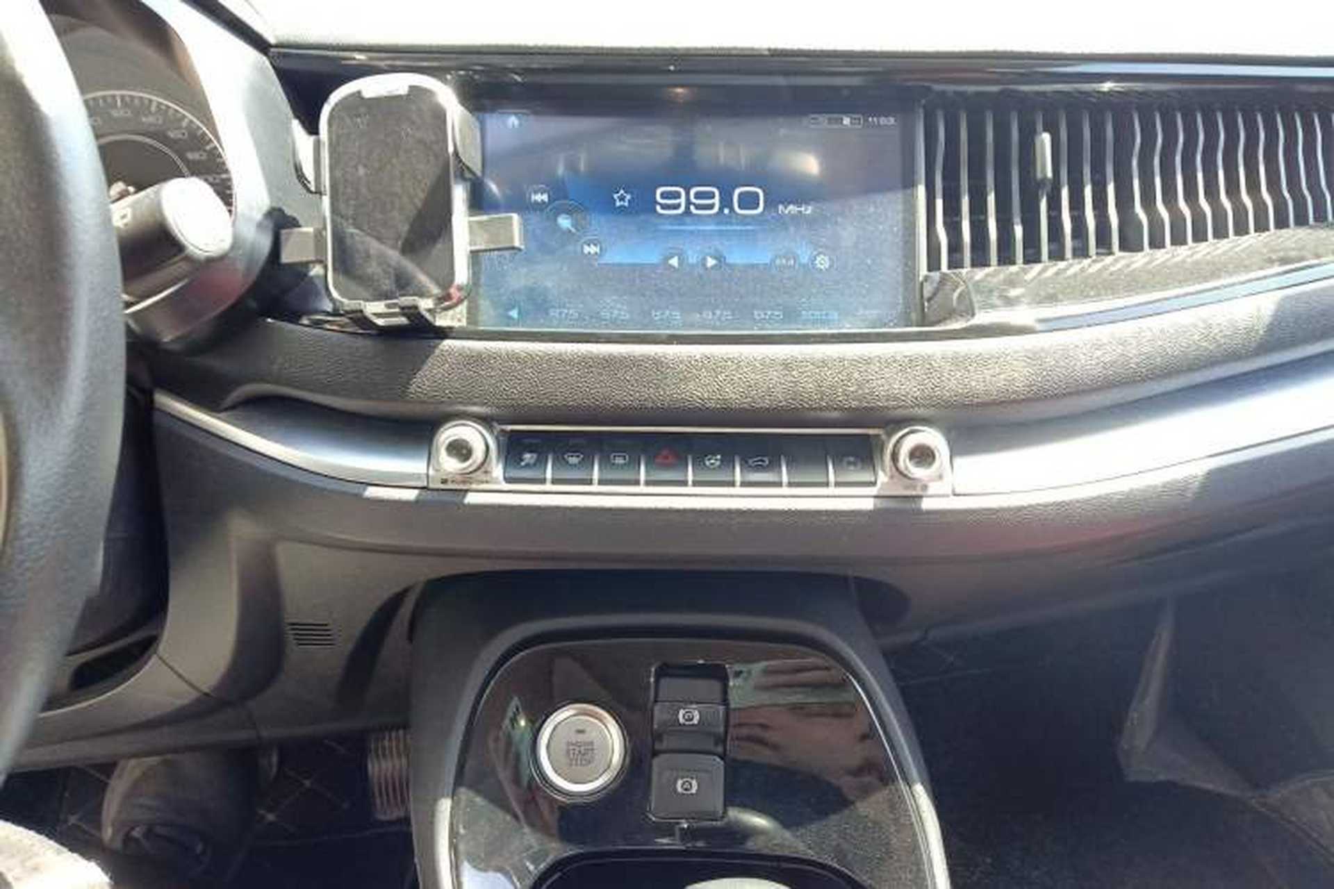 Used Haval H2s 2018 Red-Label 1.5T Dual-Clutch ZhiShang Model Audio And AC Panel