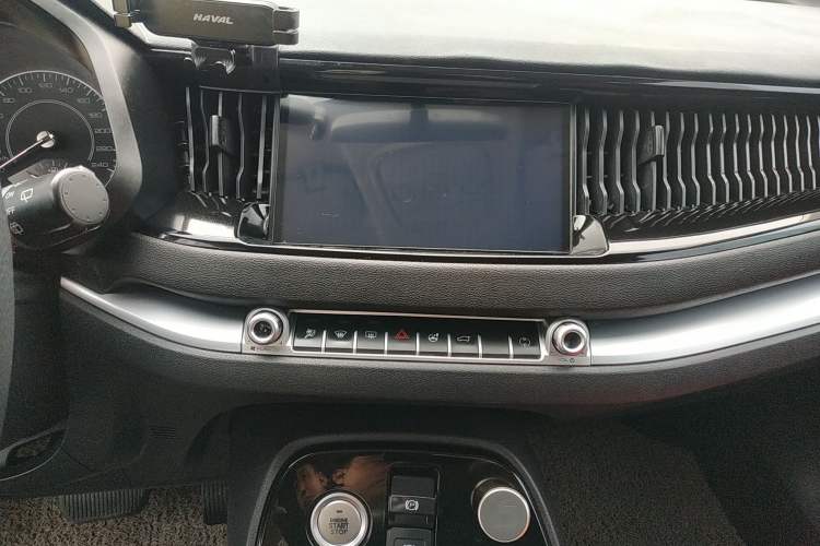 Used Haval H2s 2018 1.5T Dual-Clutch Fashion Edition Audio And AC Panel