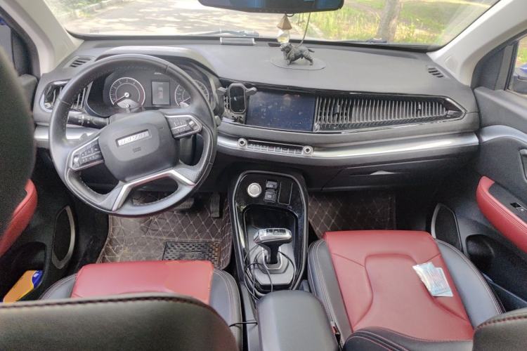 Used Haval H2s 2018 Red-Label 1.5T Dual-Clutch Elite Model Center Console