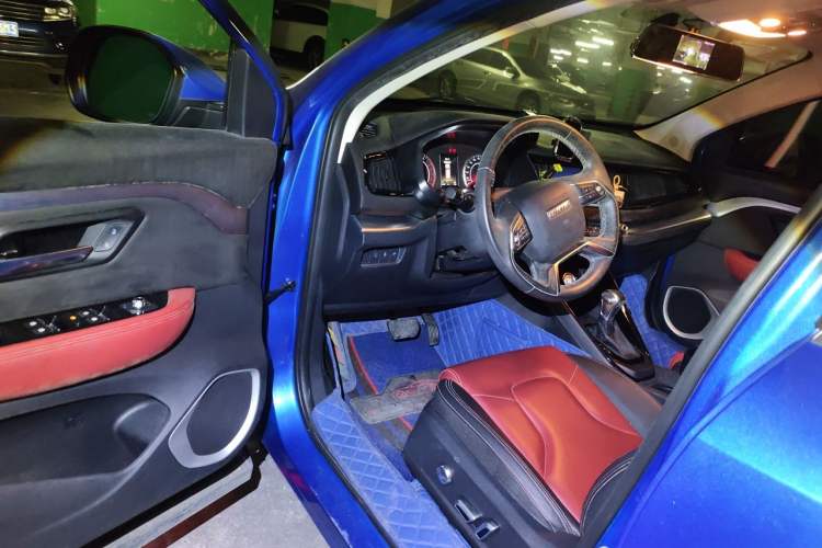 Used Haval H2s 2018 Blue Label 1.5T Dual-Clutch ZhiShang Model Driver Seat