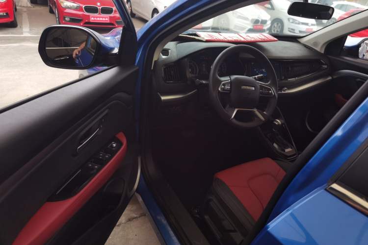 Used Haval H2s 2018 Blue Label 1.5T Dual-Clutch Fashion Edition Driver Seat