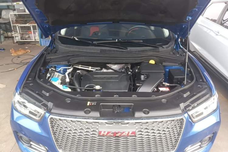 Used Haval H2s 2018 Red-Label 1.5T Dual-Clutch Luxury Model Engine Bay