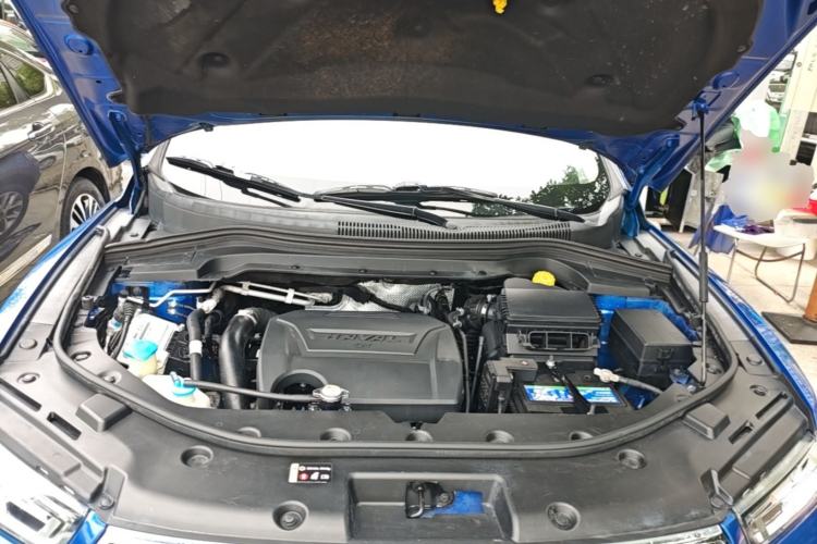Used Haval H2s 2018 Red-Label 1.5T Dual-Clutch Luxury Model Engine Bay