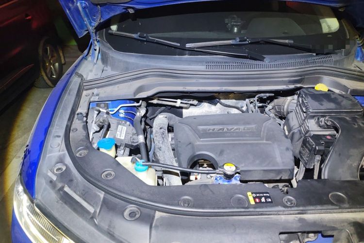 Used Haval H2s 2018 Blue Label 1.5T Dual-Clutch ZhiShang Model Engine Bay Right