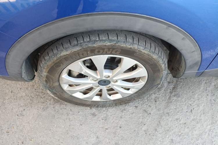 Used Haval H2s 2018 Blue Label 1.5T Dual-Clutch ZhiShang Model Exterior 7