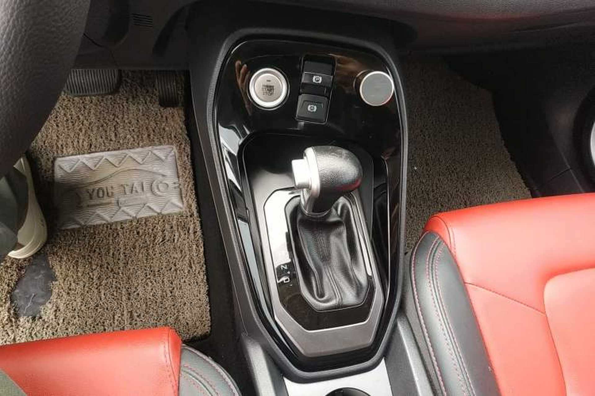 Used Haval H2s 2018 1.5T Dual-Clutch Fashion Edition Gear Lever