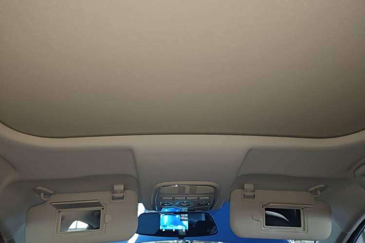 Used Haval H2s 2018 Blue Label 1.5T Dual-Clutch Fashion Edition Headliner
