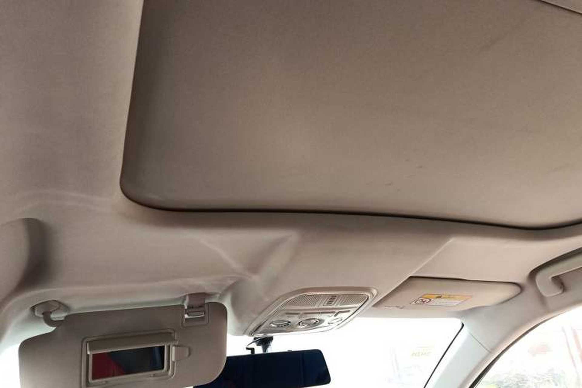 Used Haval H2s 2018 Red-Label 1.5T Dual-Clutch ZhiShang Model Headliner