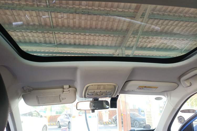 Used Haval H2s 2018 Blue Label 1.5T Dual-Clutch ZhiShang Model Headliner