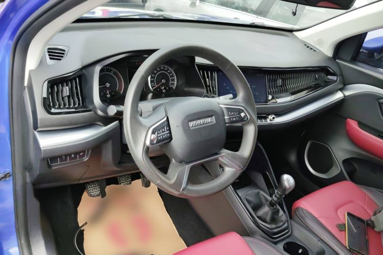 Used Haval H2s 2018 Blue Label 1.5T Manual Fashion Edition Interior 2