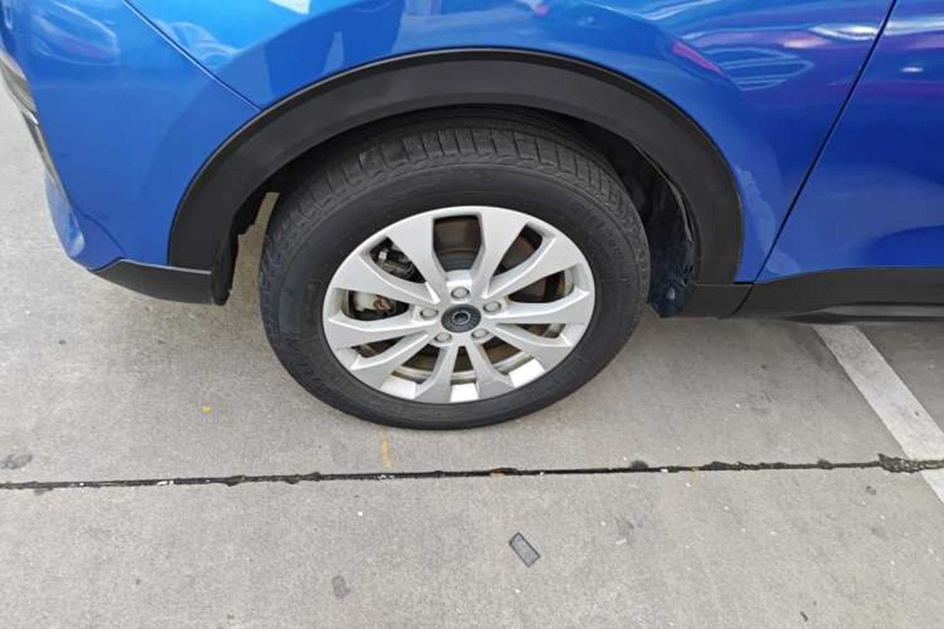 Used Haval H2s 2018 Blue Label 1.5T Dual-Clutch Fashion Edition Left Front Wheel Hub