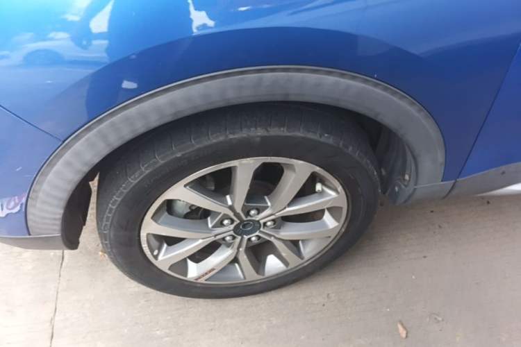 Used Haval H2s 2018 Red-Label 1.5T Dual-Clutch Luxury Model Left Front Wheel Hub