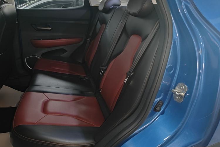 Used Haval H2s 2018 Blue Label 1.5T Dual-Clutch Fashion Edition Left Rear Seat