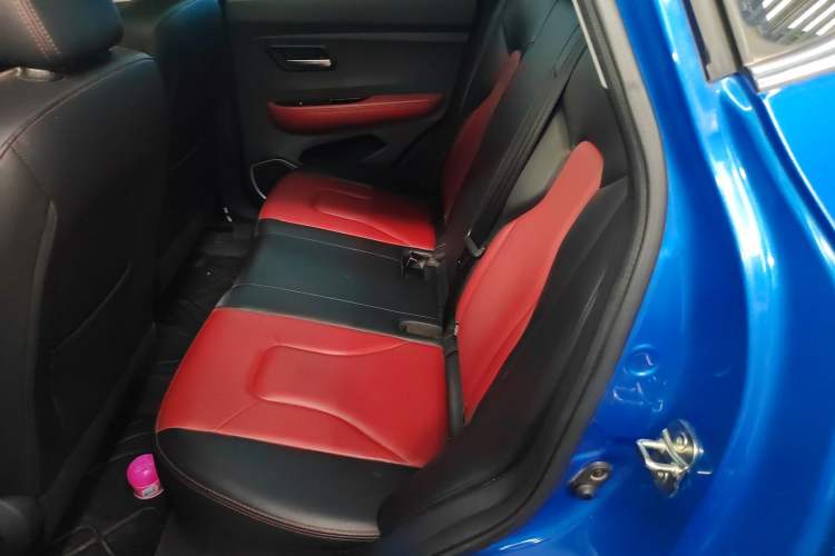 Used Haval H2s 2018 Red-Label 1.5T Dual-Clutch ZhiShang Model Left Rear Seat